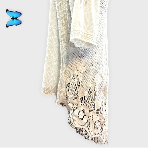 BKE White sheer/see through top - Picture 5 of 10